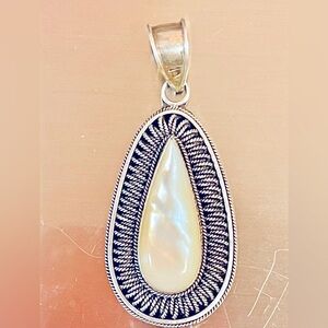 Vintage BA SUARTI Sterling Silver Lg Pendant Mother of Pearl Indonesia BALI